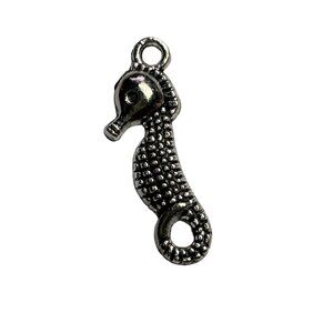 Sea Horse Pendant Silver Tone Charm Bracelet Necklace Jewelry Craft Dangle u Nau